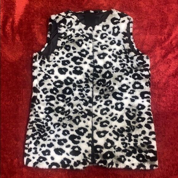 Express Women's Cheetah Print Black White Vest - Picture 2 of 6